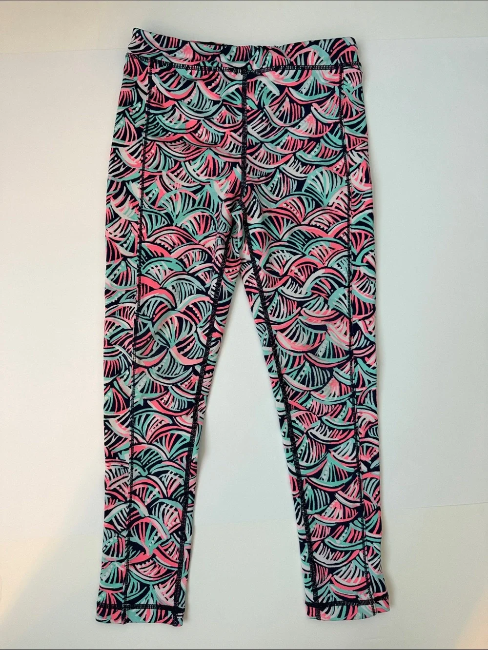 Lilly Pulitzer vibrant fan